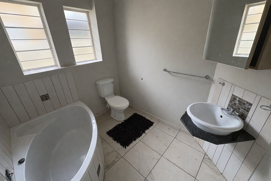 3 Bedroom Property for Sale in Waterval East North West